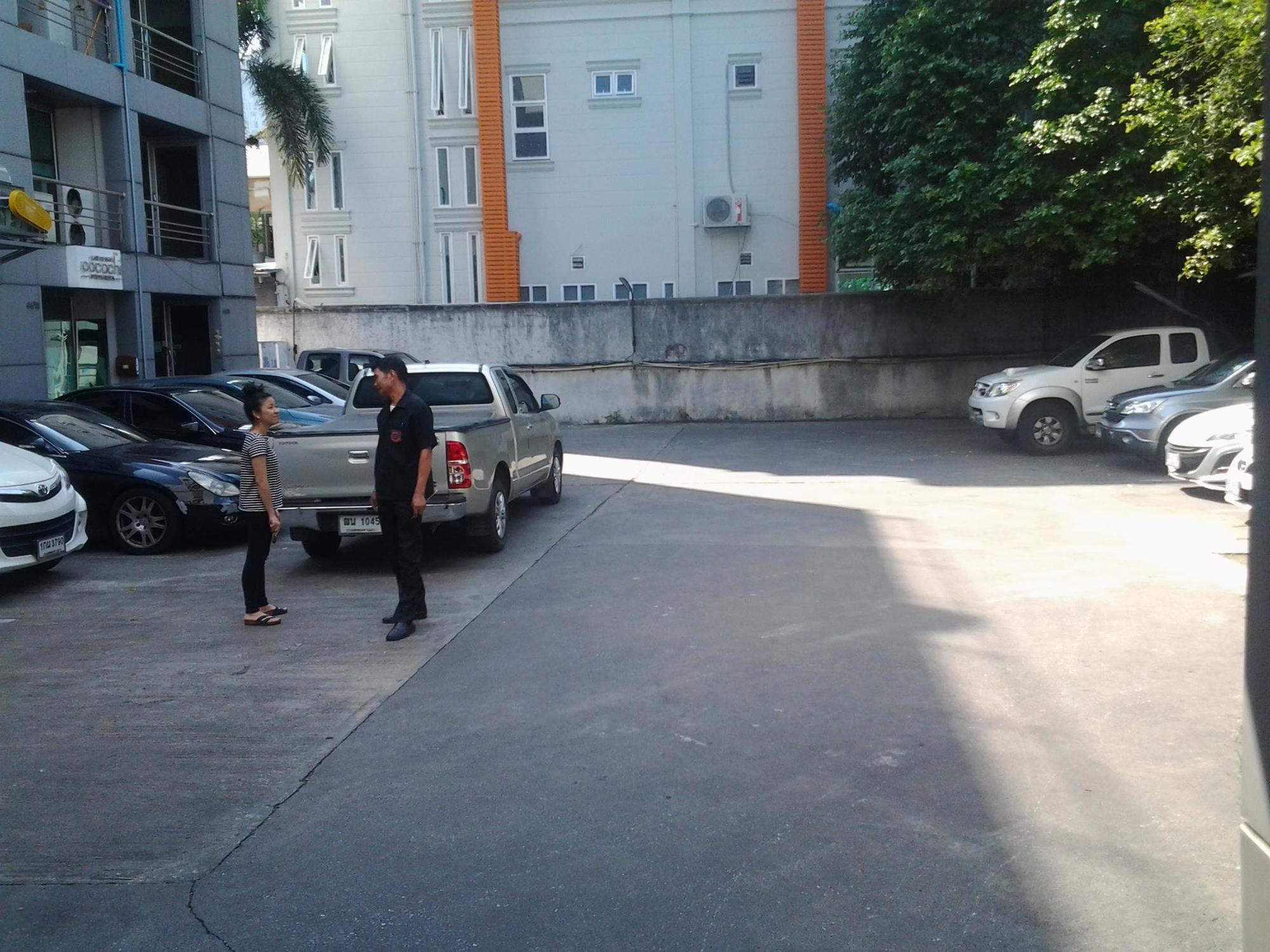 Snooze Hotel Thonglor Banguecoque Exterior foto