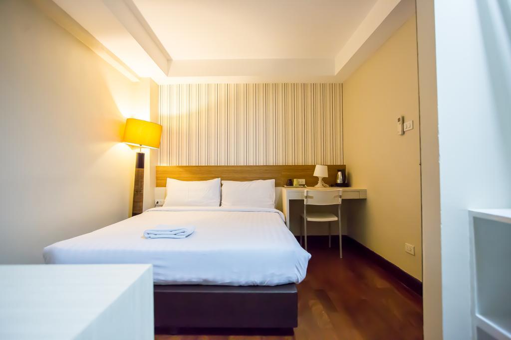 Snooze Hotel Thonglor Banguecoque Exterior foto