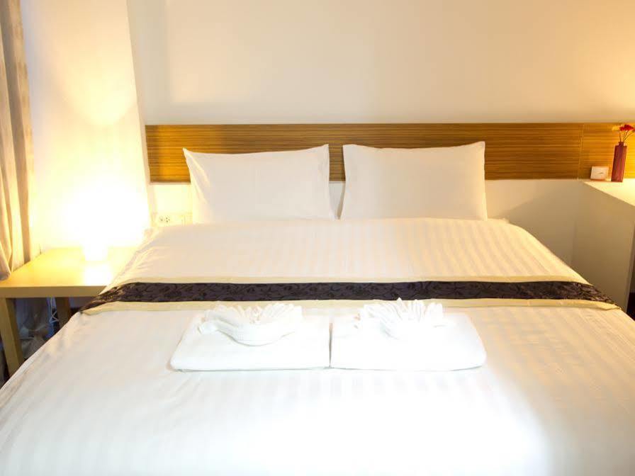 Snooze Hotel Thonglor Banguecoque Exterior foto