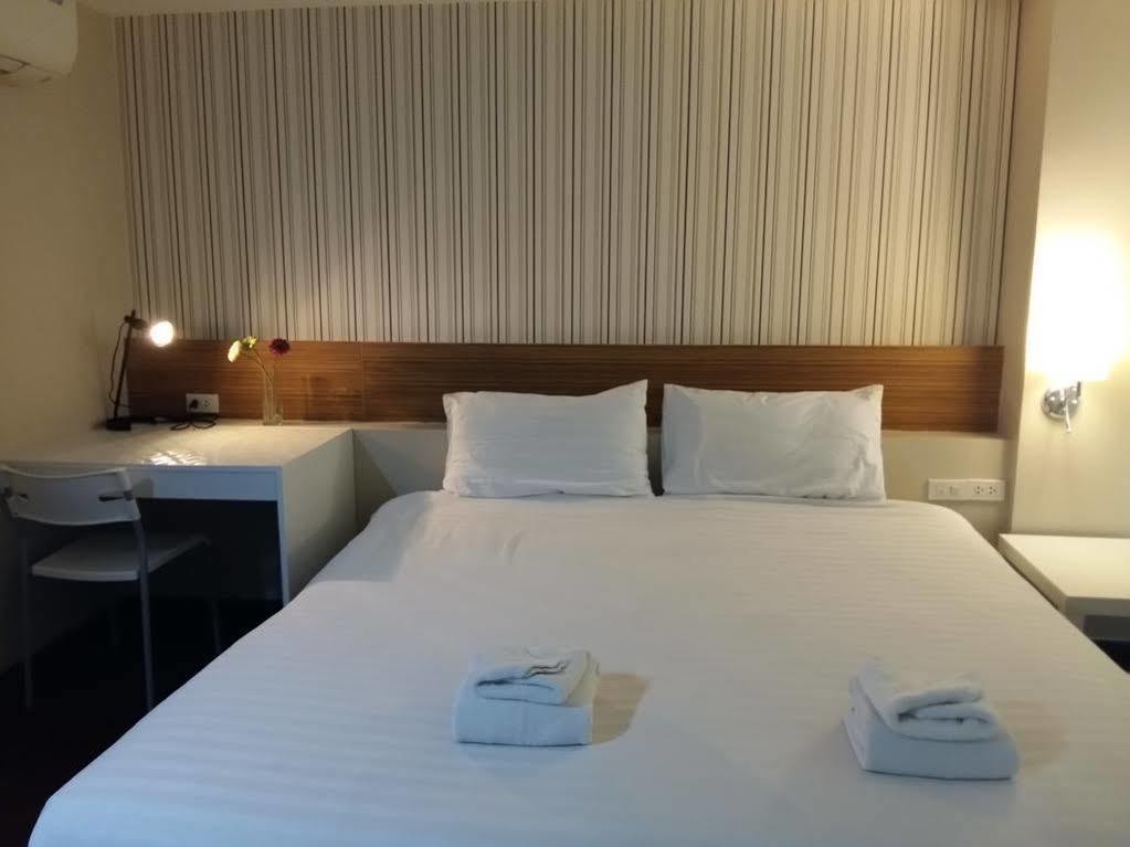 Snooze Hotel Thonglor Banguecoque Exterior foto