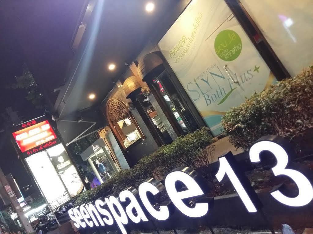 Snooze Hotel Thonglor Banguecoque Exterior foto